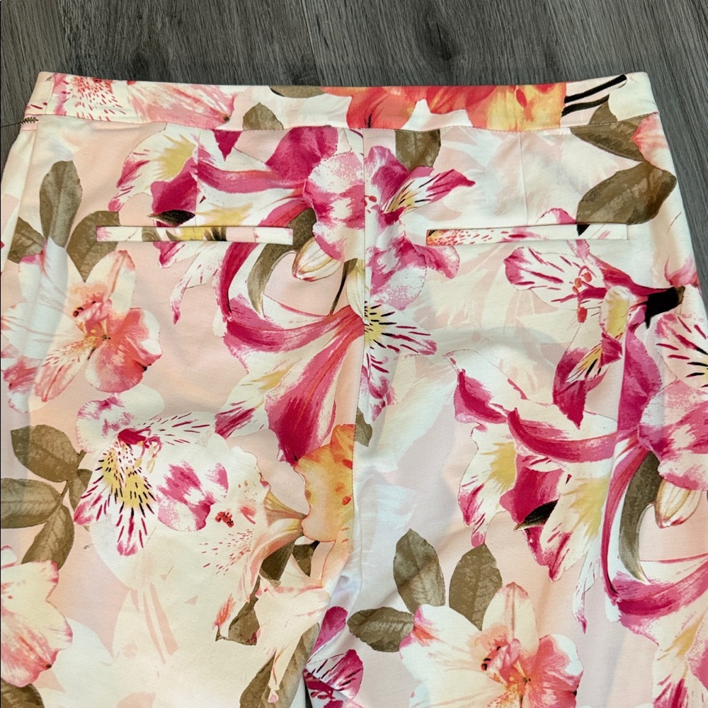Calvin Klein Pink Floral Women's Skinny Jeans EUC like new - Picture 7 of 7